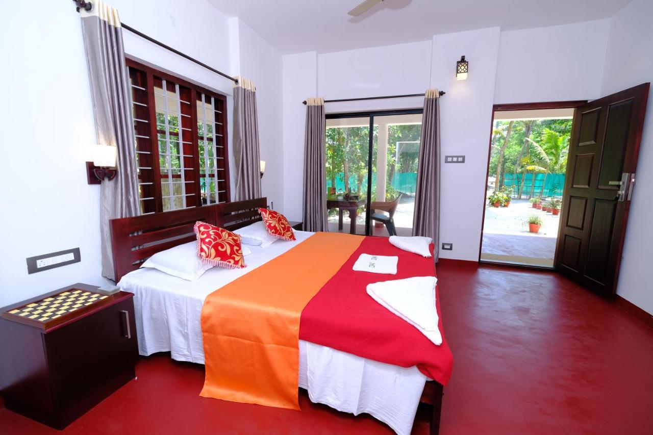 Marari Ebin Charlys Apartamento Mararikulam Exterior foto